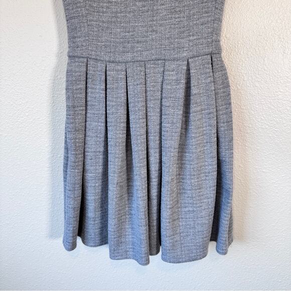 Talula Aritzia Grey Fit & Flare Mini Dress Women 2 Preppy Sleeveless Skater Twee - Picture 3 of 11